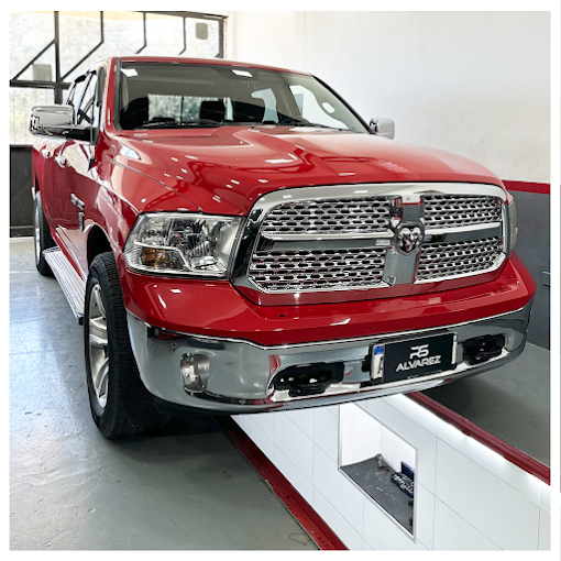 Auto en mantenimiento preventivo RS Alvarez